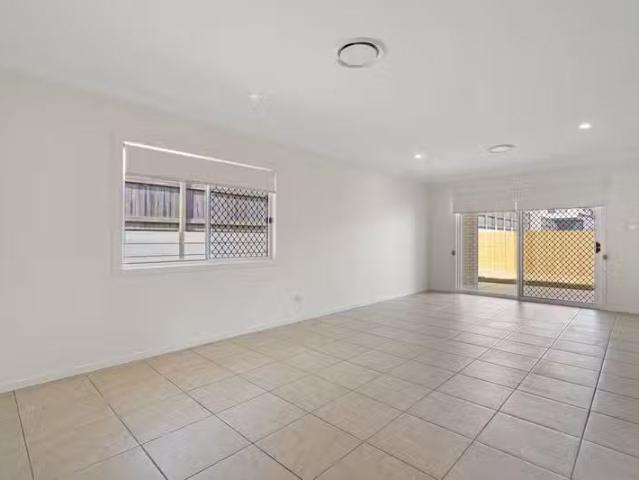New 96 Belvedere Drive, SPRING MOUNTAIN, QLD 4300 House for.