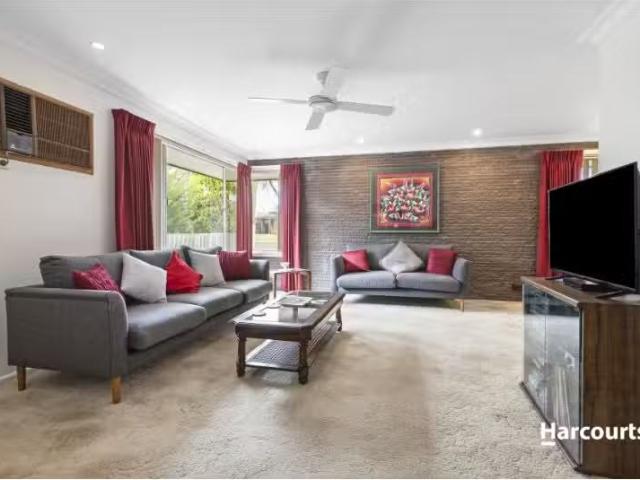 Charming 96 Kinlock Street, Bell Post Hill House for rent Lis.