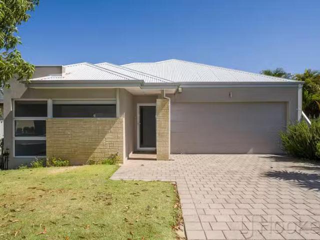Cozy 96A Powell Street, Joondanna, WA 6060