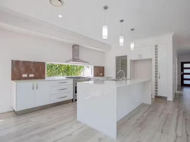 Unique 99 The Peninsula, Helensvale, QLD 4212