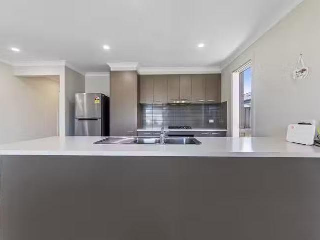 New 99 Henry Road, Pakenham, VIC 3810