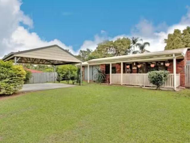 Cozy 9 Oxley Circuit, Daisy Hill, QLD 4127