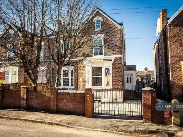 Just in! 9 BA 1 bedroom house share for rent in Carlton Road.