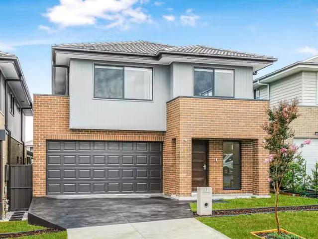 Rental! 9 Camargue Street, Box Hill NSW 2765