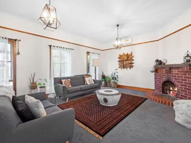 Just in! 9 Ferguson St, Upwey VIC 3158 House For Lease