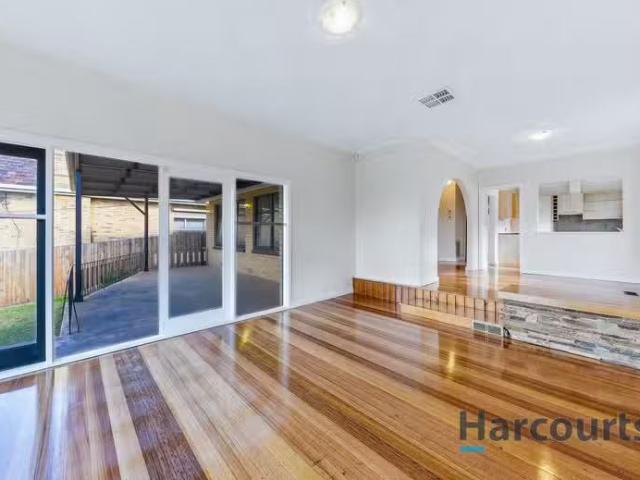 For Rent! 9 Glencara Street, AVONDALE HEIGHTS, VIC 3034 Hous.