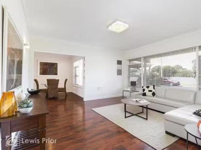 Deal! 9 Jacob Street, Marion, SA 5043