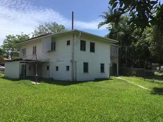 Nice 9 Lilla Street, Woody Point, QLD 4019