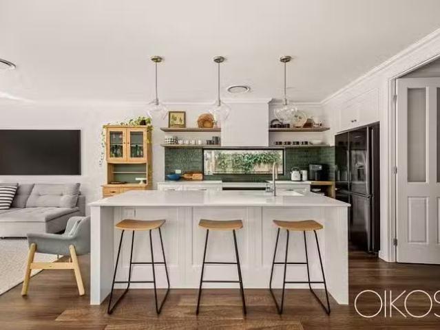 Charming 9 Stonehawke Place, The Gap, QLD 4061