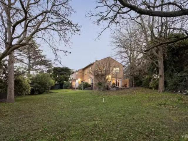 New 9 Webb Court, Vermont VIC 3133 House Auction