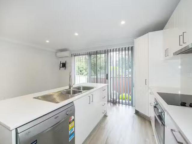Cheap 9A Fireball Avenue, Cranebrook, NSW 2749