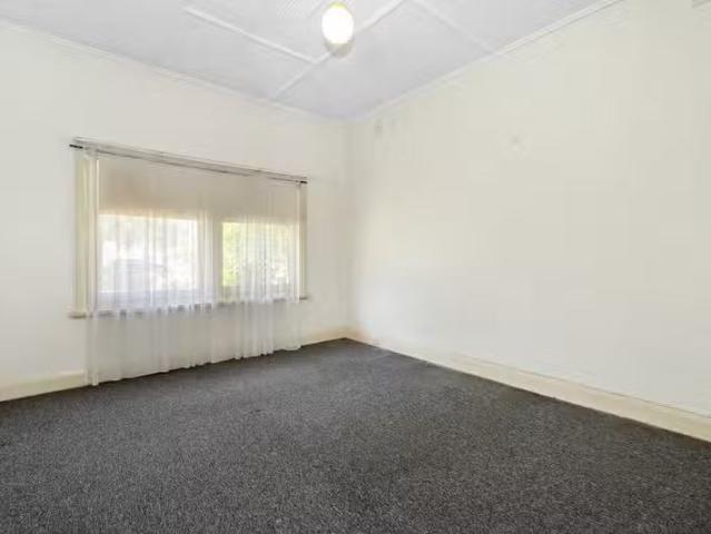 Deal! 9a Keen Avenue, Glenelg East SA 5045