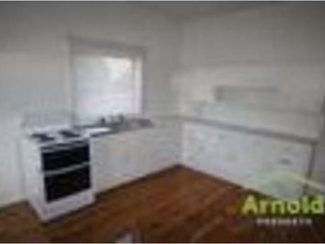Cozy 13 Tirriki Street, BLACKSMITHS House for rent Listed by.
