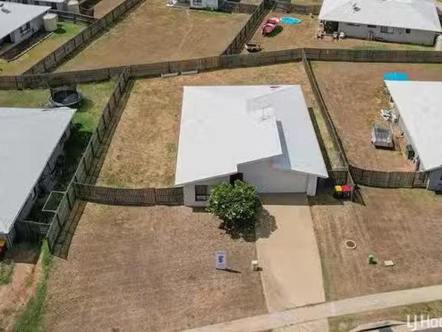 Nice 13 Benjamin Drive, Gracemere, QLD 4702