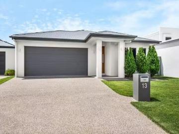 Unique 13 Greenbank Pocket, Idalia, QLD 4811