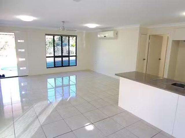 Cheap 1/3 Holgate Close, Gracemere, QLD 4702