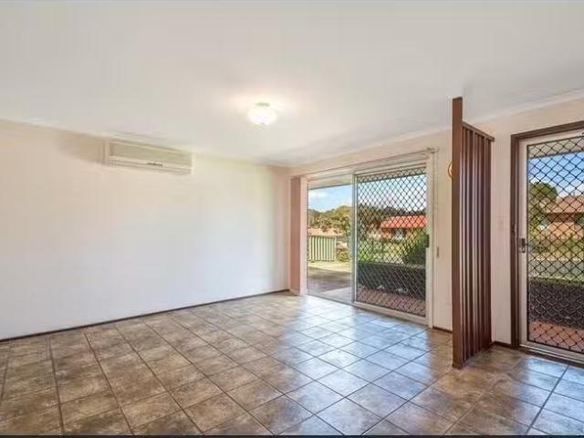 Deal! 13 Kratzmann Court, Kearneys Spring, QLD 4350