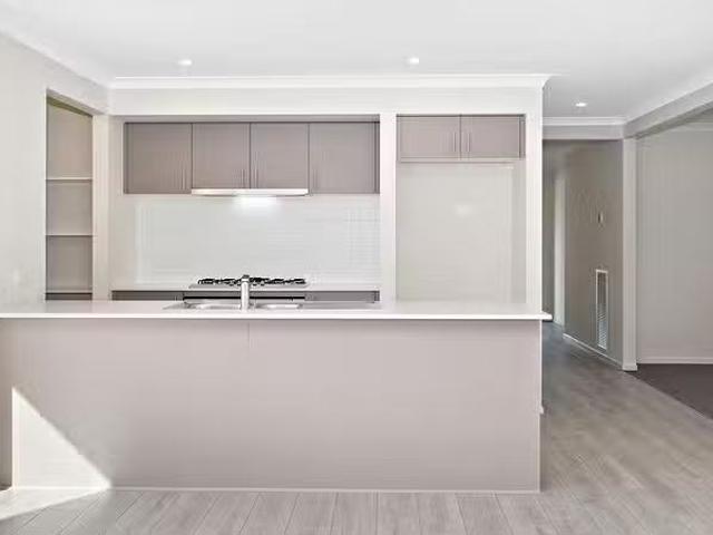 Rental! 13 Neerim Street, Beveridge, VIC 3753