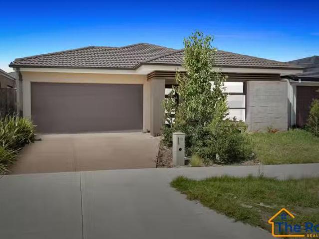 For Rent! 13 Northam Street, Mambourin VIC 3024