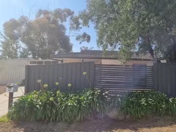 Charming 13 Phillip Avenue, Morphett Vale SA 5162