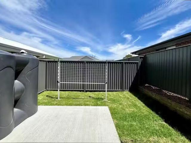Cozy 13A Cliffdale Place, Kootingal, NSW 2352