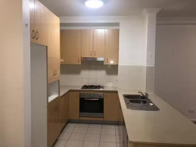 Deal! 10/1 3 Howard Avenue, Northmead NSW 2152