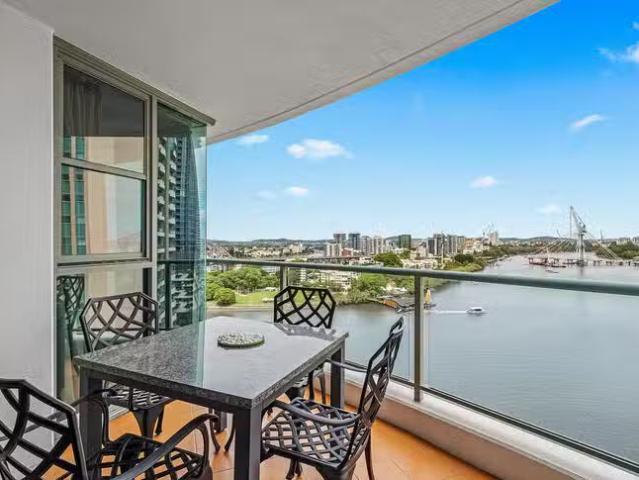 Cozy 102/35 Howard Street, Brisbane City, QLD 4000