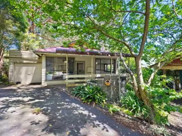 New 103 Terrys Ave, Belgrave Vic 3160 House For Lease
