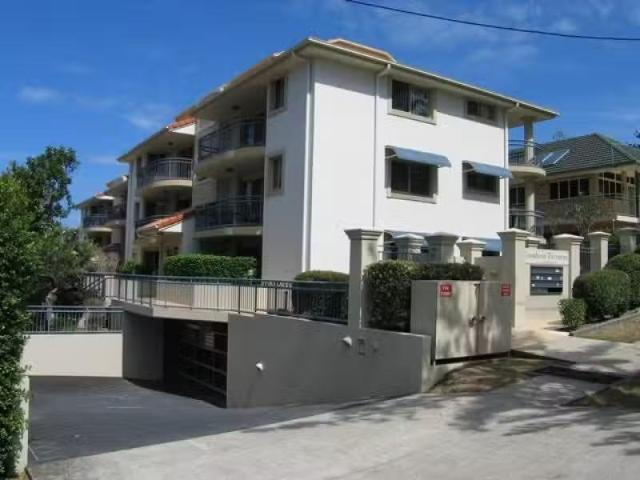 New 10/40 42 Dutton Street, COOLANGATTA Apartment for rent Li.