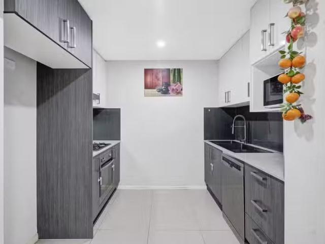 For Rent! 104/19 Aurelia Street, TOONGABBIE, NSW 2146 Apartm.