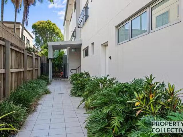 Just in! 104/20 Mordant Street, Ascot, QLD 4007