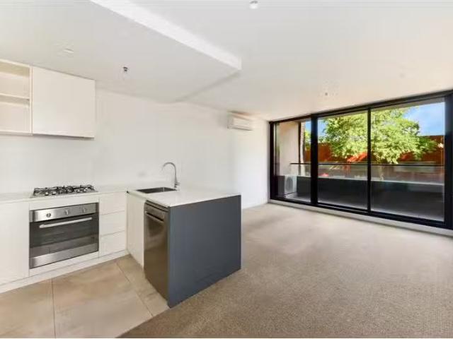 Deal! 105/70 Stanley Street, Collingwood Apartment for rent L.