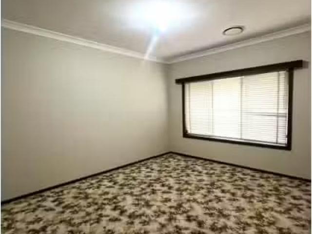 New 105 Watkins Ave, GRIFFITH House for rent Listed by Kylie.