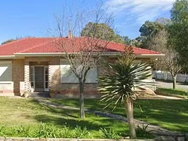 Just in! 109 Main Road, Mclaren Vale, SA 5171