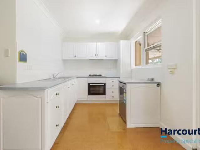 For Rent! 10 Vesta Crescent, SHELLEY, WA 6148 House for Rent