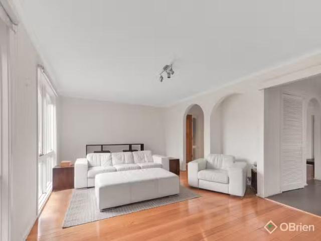 Nice 10 Angourie Crescent, Taylors Lakes VIC 3038