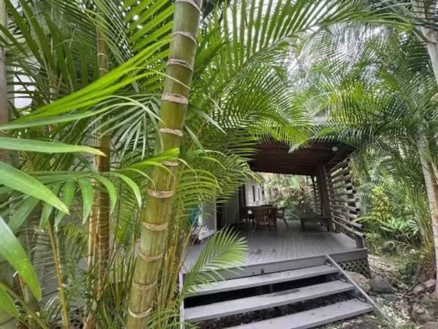 Deal! 10 Hillside Parade, Elizabeth Beach House for rent List.