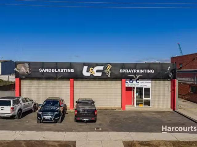 Rental! 10 Stephen Street, EAST DEVONPORT, TAS 7310 Industri.