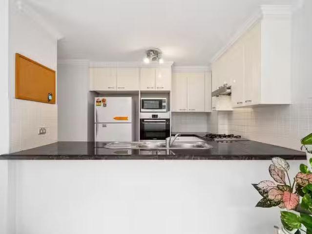 Cheap 110/85 Reynolds Street, Balmain, NSW 2041