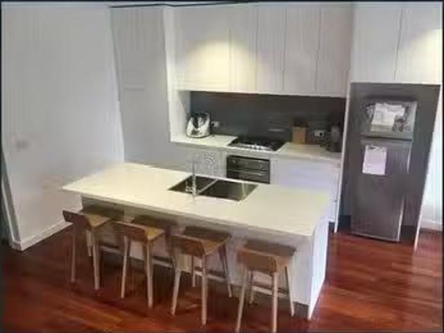 For Rent! 1/10 Richards Court, Brooklyn, VIC 3012