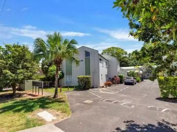 Cozy 11/16 20 Rutherford Street, Yorkeys Knob, QLD 4878