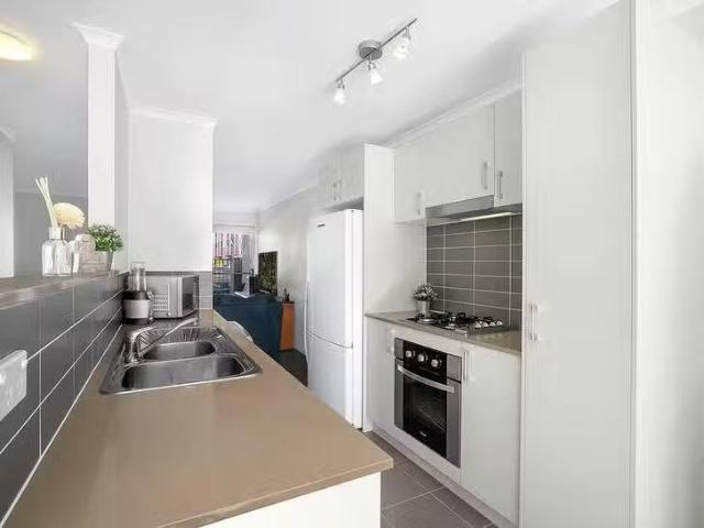 Charming 11/128 Flemington Road, Harrison, ACT 2914