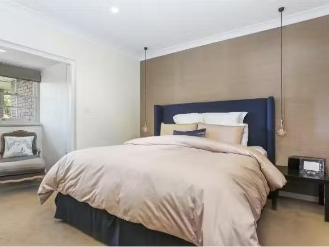 Cozy 11/23 Greenoaks Avenue, Darling Point Apartment for rent.