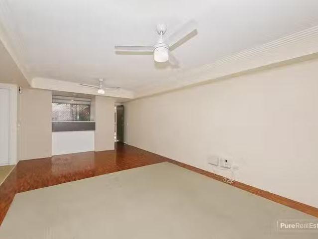 Just in! 1/12 Magdala Street, Ascot, QLD 4007