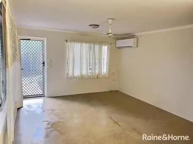 Deal! 1/12 Murray Street, Gladstone Central, QLD 4680