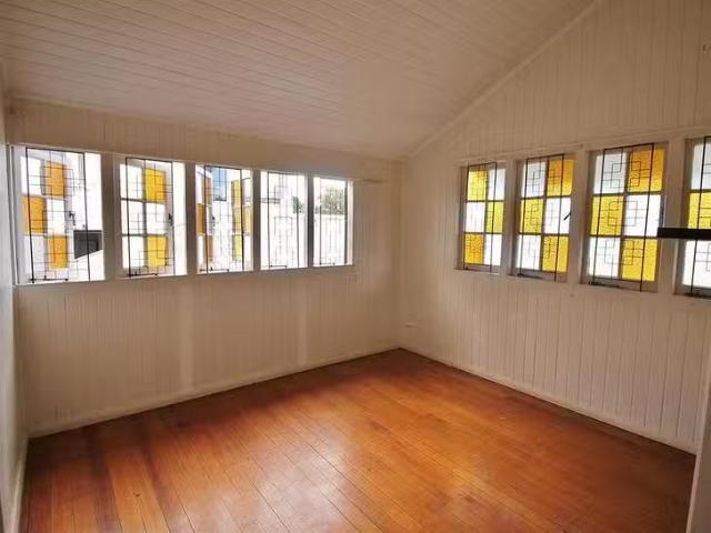 Unique 1/13 Clare Street, Parramatta Park, QLD 4870