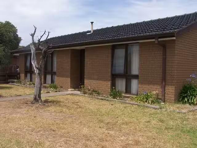 Cozy 1/149 St Albans Road, St Albans VIC 3021