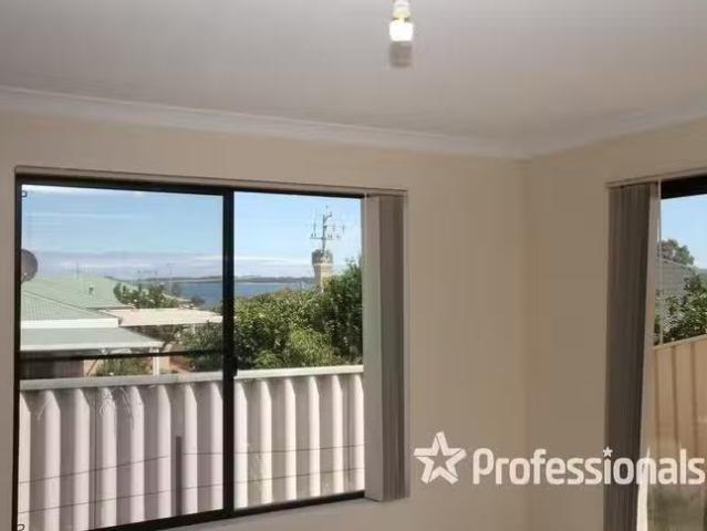 Deal! 114A Travers Drive, Australind, WA 6233