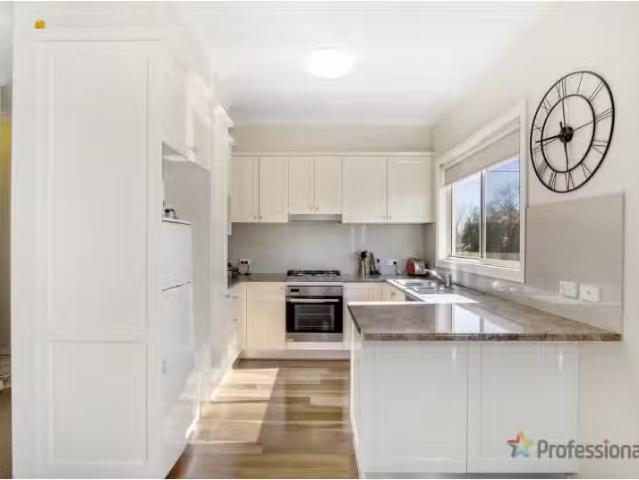 Cheap 1/159 Allingham Street, ARMIDALE Apartment for rent Lis.