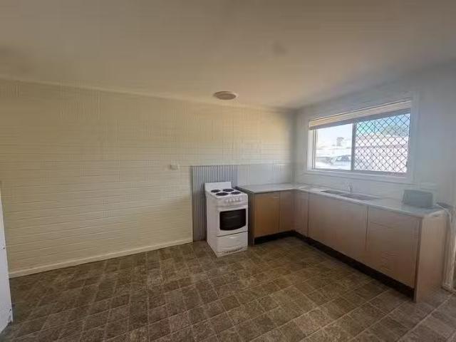 Deal! 11/5 Dennis Street, Port Augusta, SA 5700